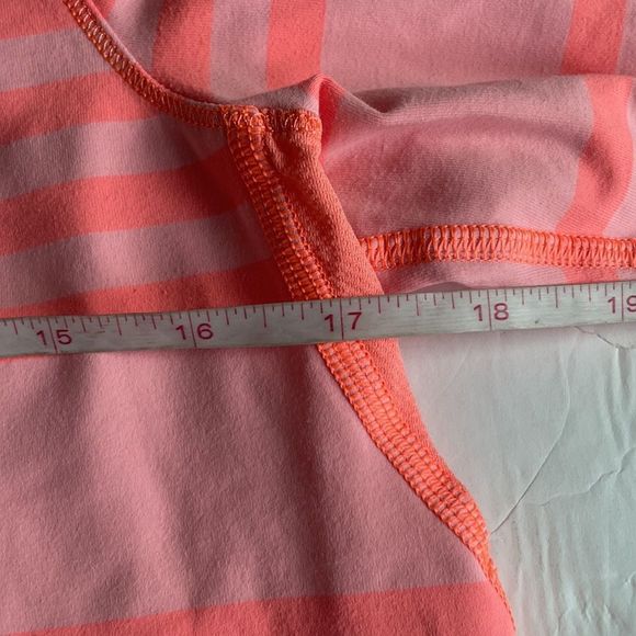 Lululemon Athletica Ocean Stripe Bleached Coral/Pop Orange pullover. size 6 - Picture 9 of 11